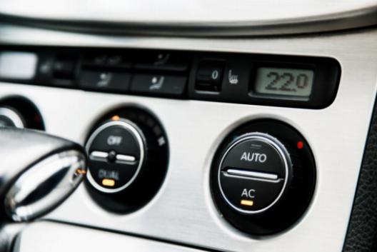 Die Bedeutung eines funktionstüchtigen Thermostats für die Autoklimaanlage