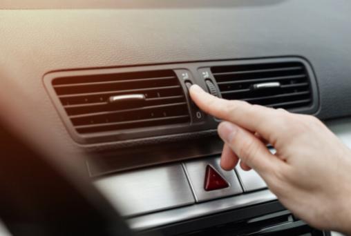 Häufige Probleme mit dem Kältemittel der Auto-Klimaanlage und wie man sie beheben kann
