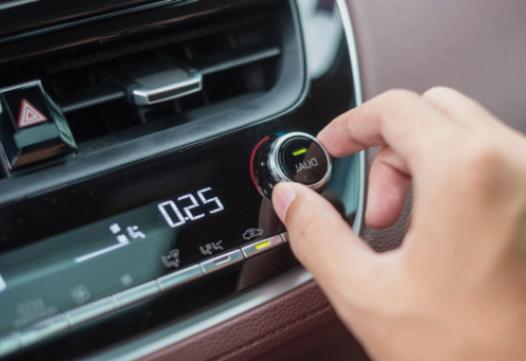 Häufige Ursachen für den Ausfall der Auto-Klimaanlage und wie man sie beheben kann