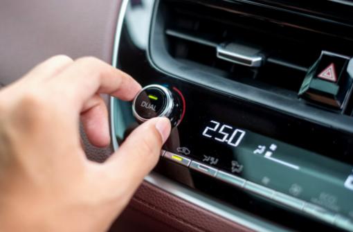 Warum regelmäßige Wartung des Gebläsemotors der Klimaanlage Ihres Autos unerlässlich ist